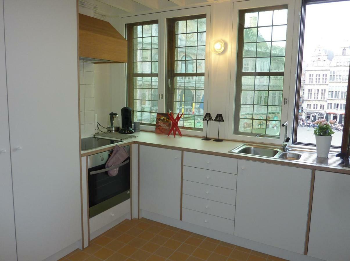 Antwerp Old Town Triplex Apartment Экстерьер фото
